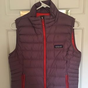 Patagonia down vest size small